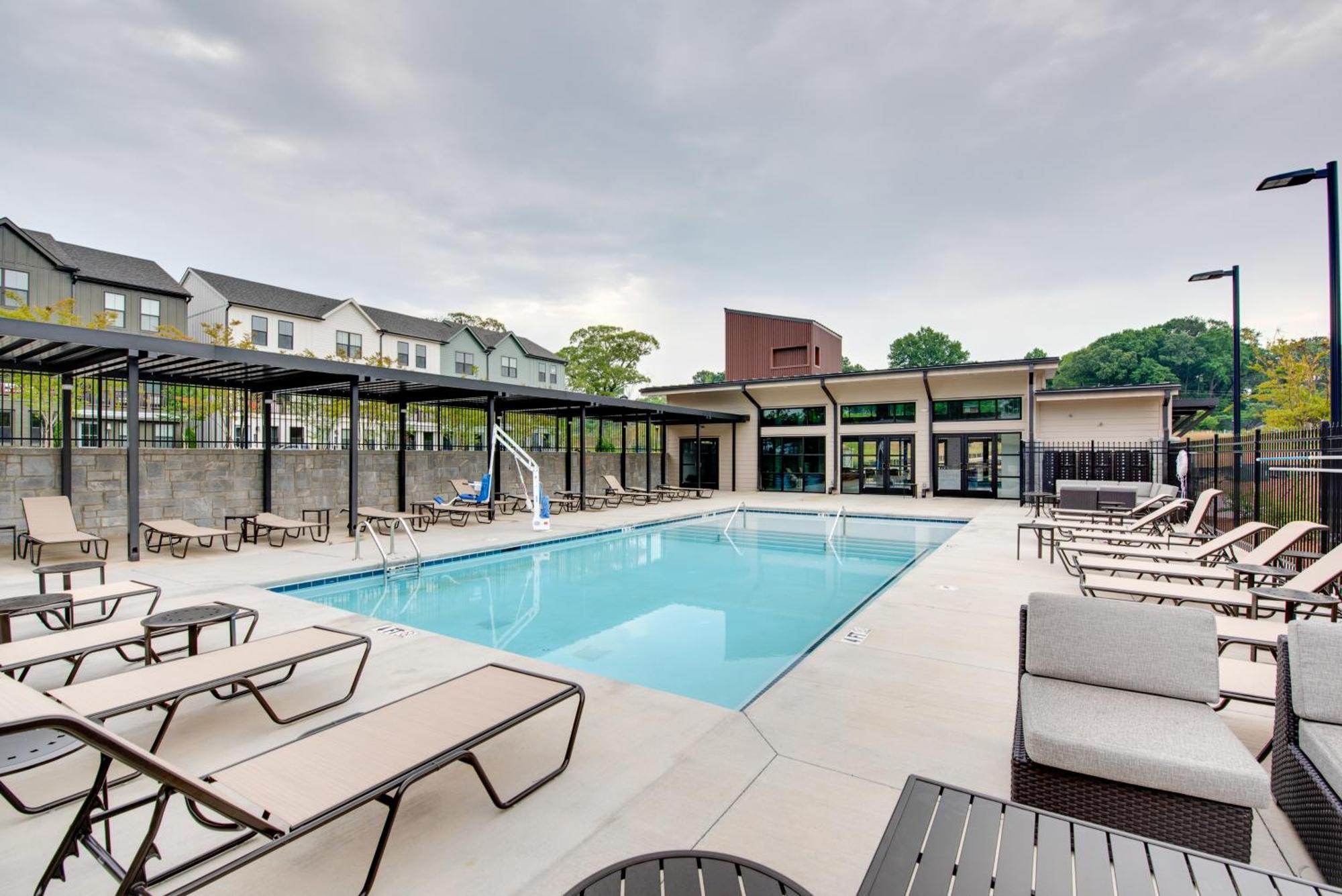 Townhome 1 Mi To Grant Park And Beltline! Holiday home *